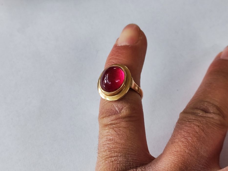 Златен пръстен 14 С 585 с рубин