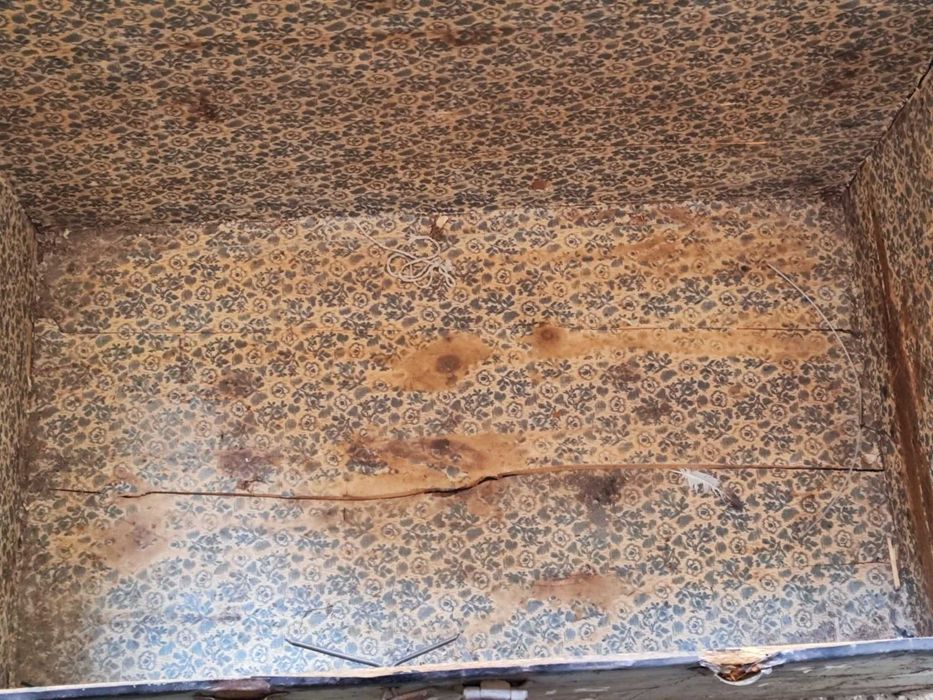 Стар сандък два броя