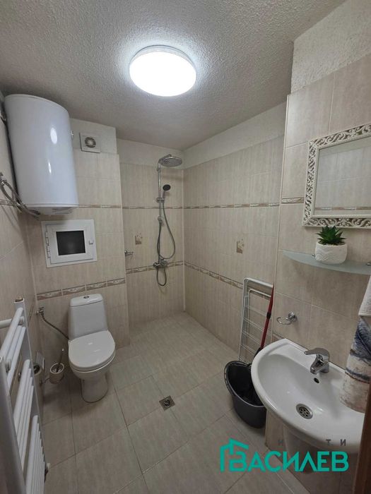 Продава се Двустаен апартамент в София, Център - 75 кв.м за 1938 €/кв.м - Снимка #6