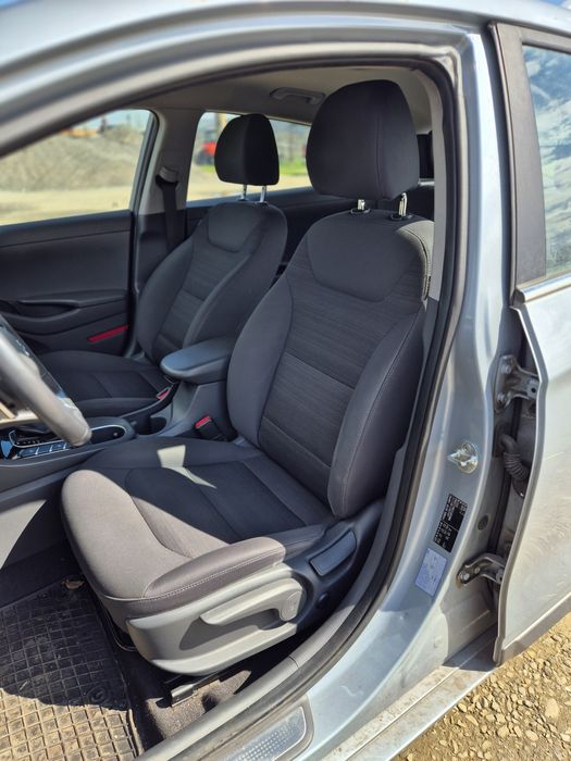 Hyundai Ioniq / 2019 / Hybrid / 1.6 gdi