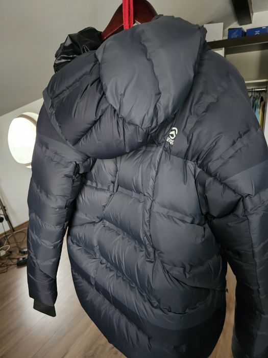 Geaca NorthFace sumit series