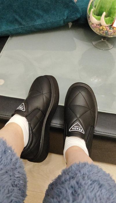 Продам лоферы новые