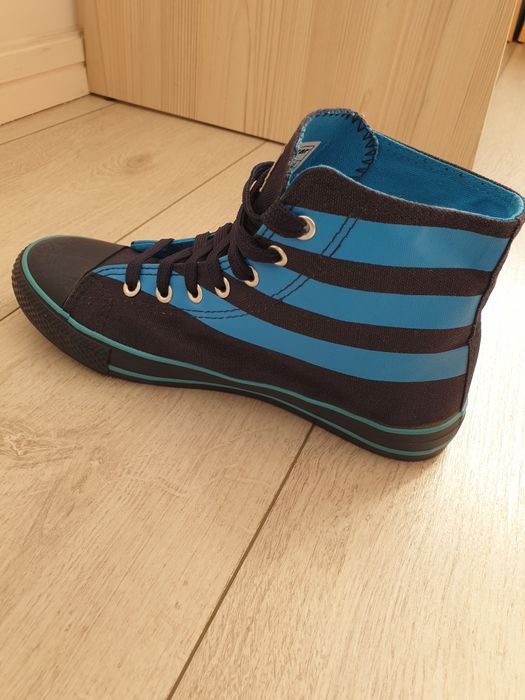 Нови Дамски Кецове