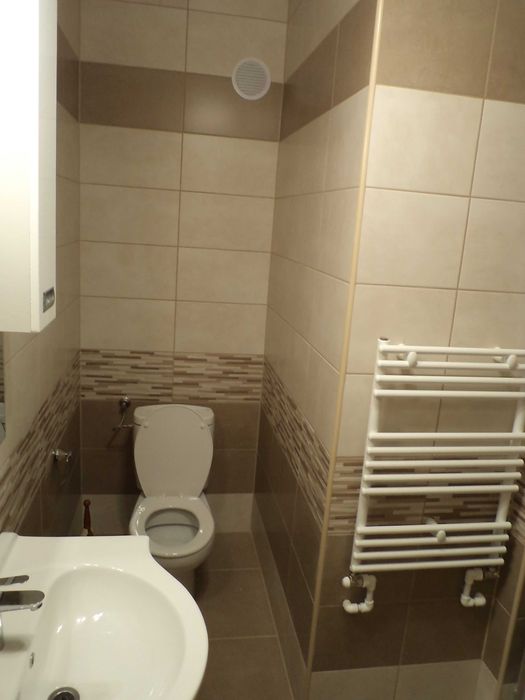 Apart 1 cam etaj 1 bloc nou,loc parcare,central,cart Tudor-Gloriei