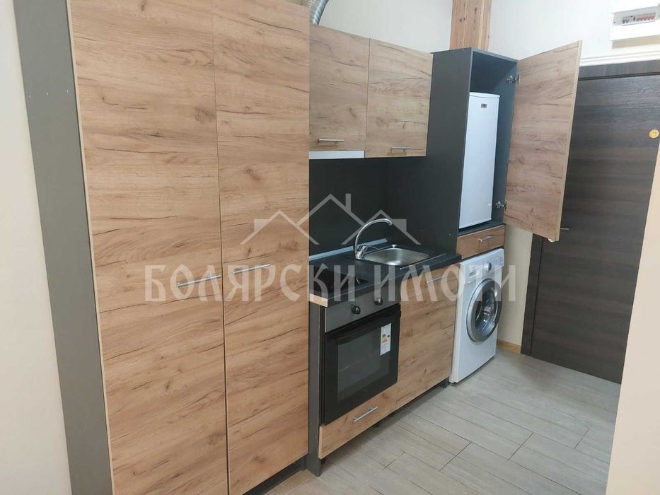 Дава се под наем Едностаен апартамент в Велико Търново, Бузлуджа - 24 кв.м за 229.5 € - Снимка #2