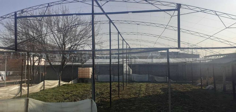 продаётся теплица и котёл