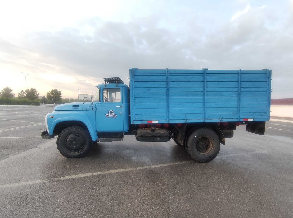 Zil 138 bortli sotiladi. Продаётся Зил 138 бортовой сотилади