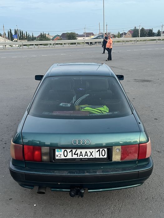 Продам Ауди 80 б4