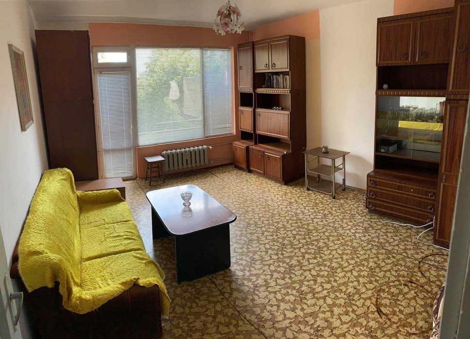 Дава се под наем Двустаен апартамент в Бургас, Изгрев - 58 кв.м за 306 € - Снимка #2