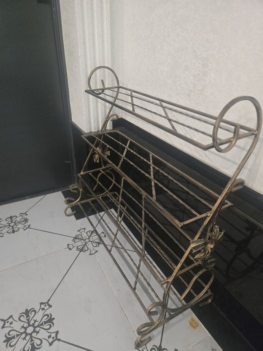 Продаю полка для обуви