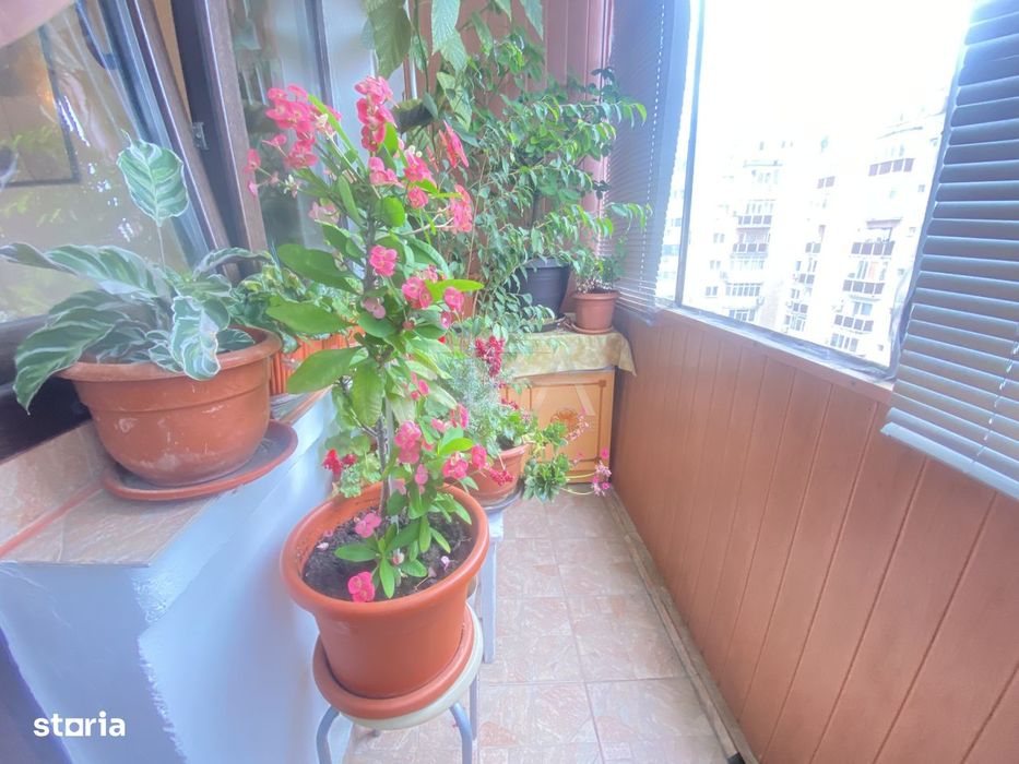 3 Camere-Decomandat-70 mp-Etaj Intermediar-Metrou Tineretului