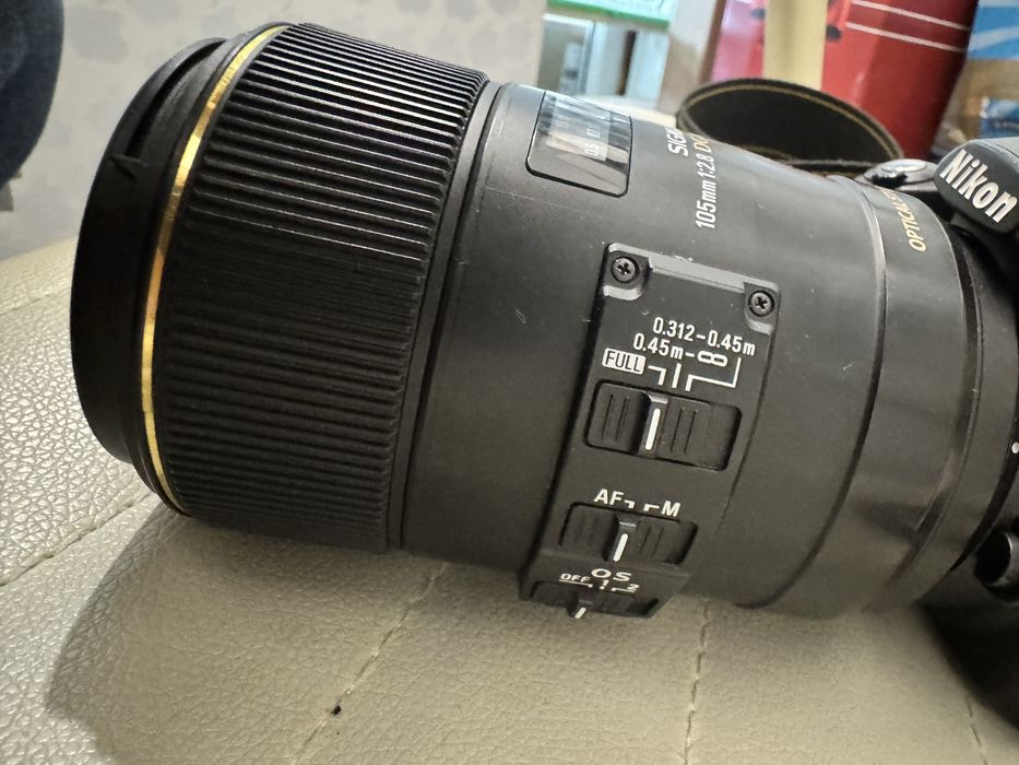 Obiectiv Sigma 105mm f/2.8 EX DG OS HSM Macro nikon dslr foto aparat
