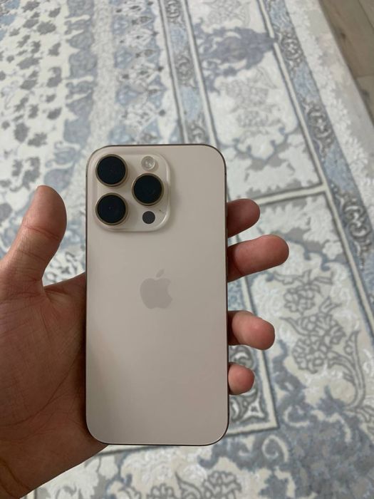 Срочно продаётся телефон 16 Pro Desert Titanium