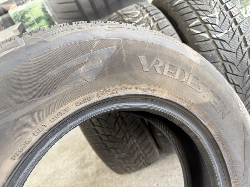 225/70/16 VREDESTEIN 4бр