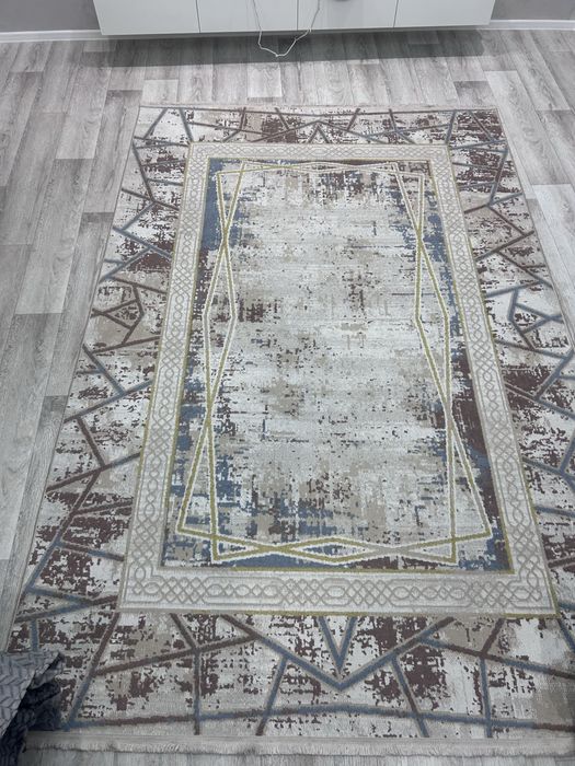 Продам ковер 200 * 300
