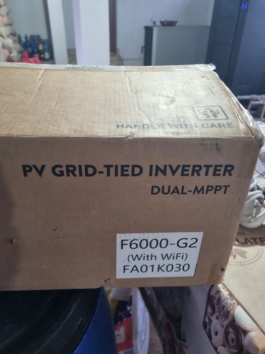 Vand inverter panouri solare.