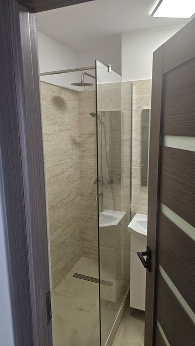 Inchiriez garsoniera