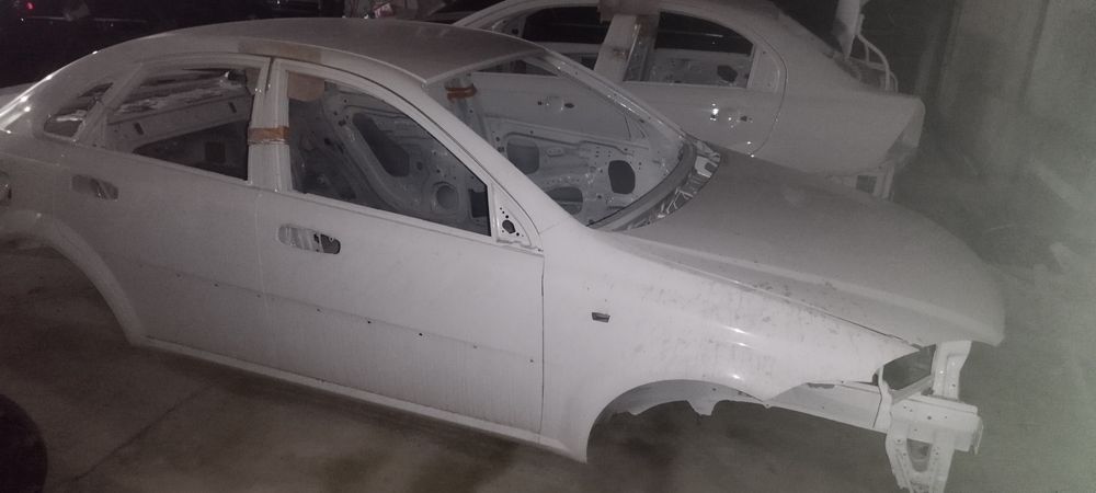 Jentra Nexia 3 - Spark kuzof sotiladi