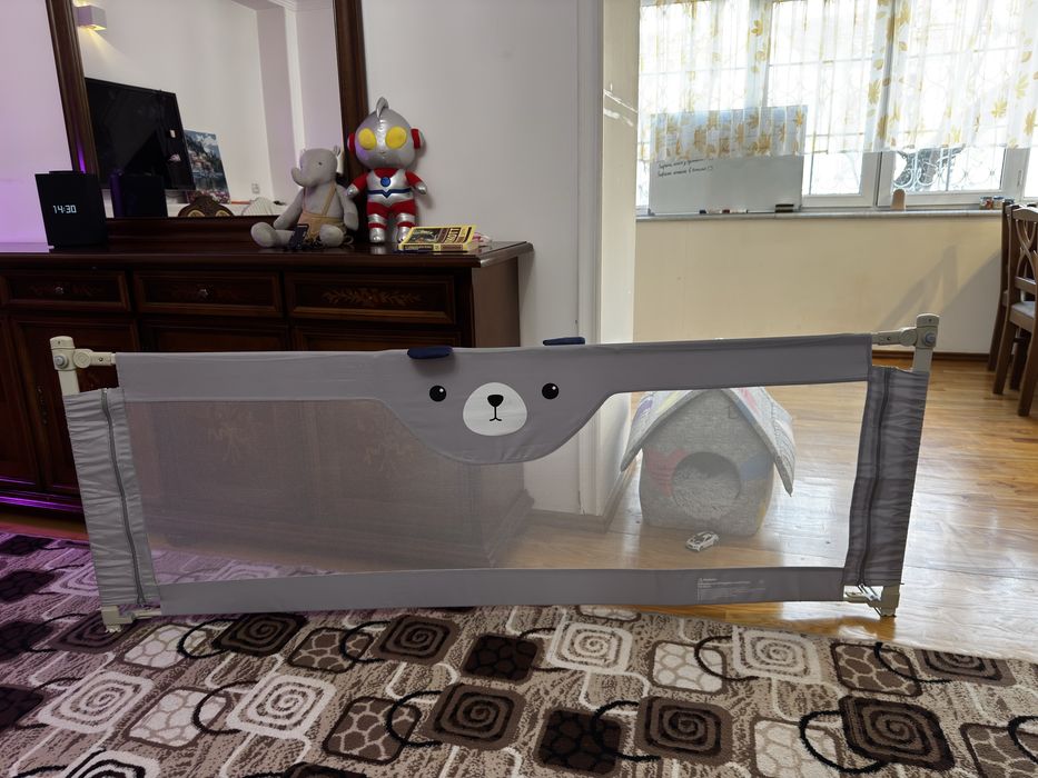 Бортик на кровать