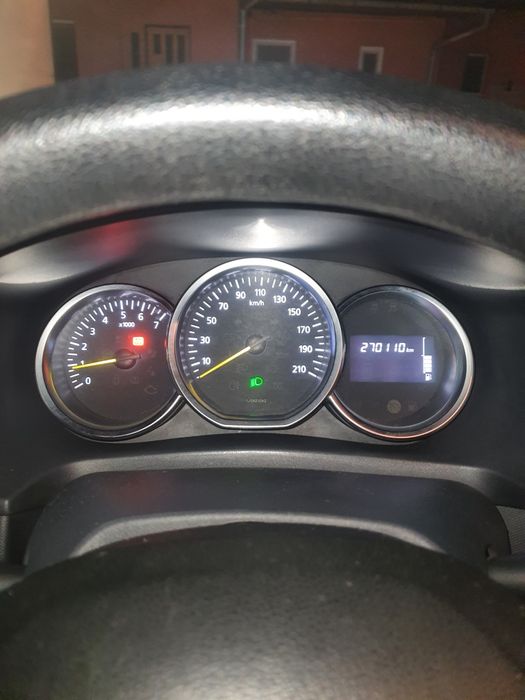 Vand Dacia Logan Prestige cu gaz