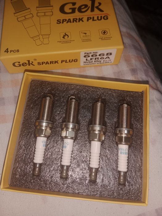 Продам свечи зажигание