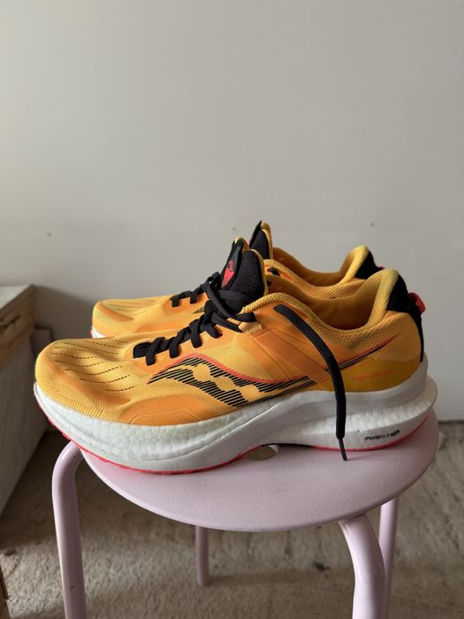 Saucony tempus маратонки