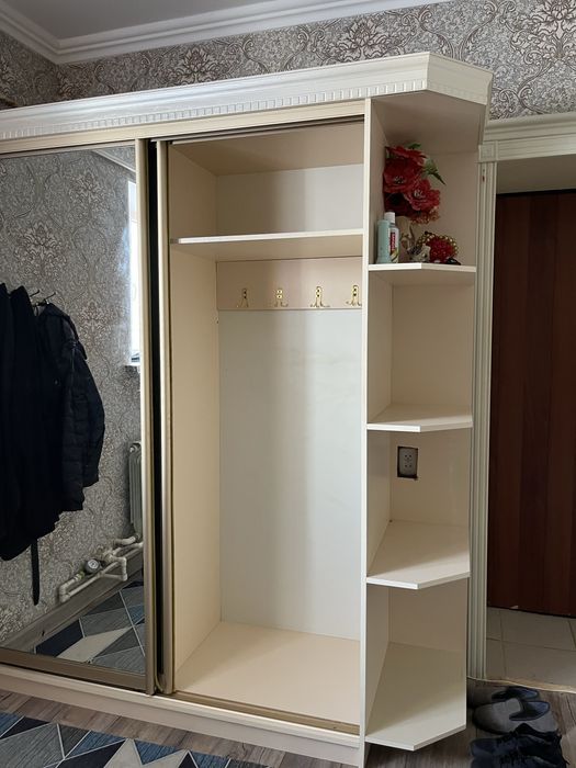 Продам шкаф-купе