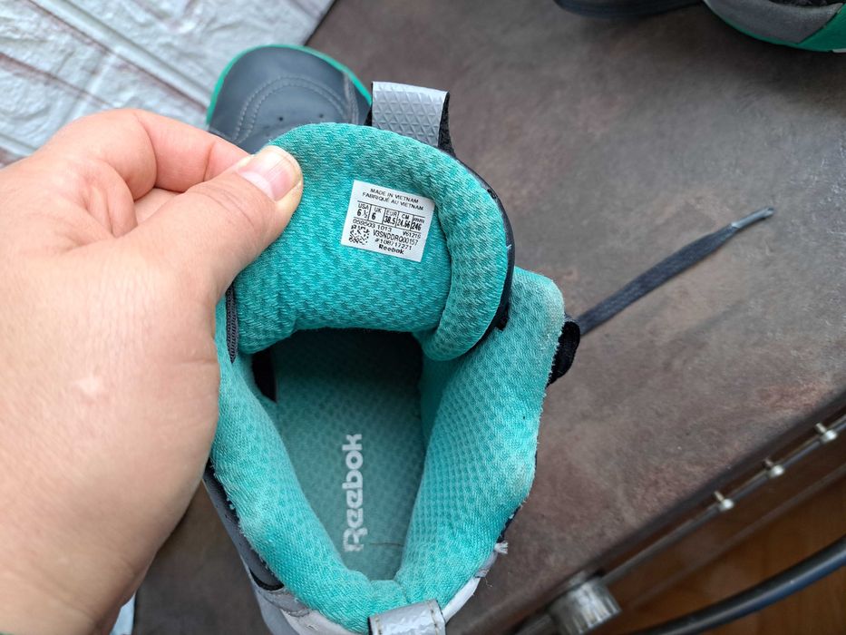 №38,5 Reebok-маратонки,кецове,спортни обувки,рибок