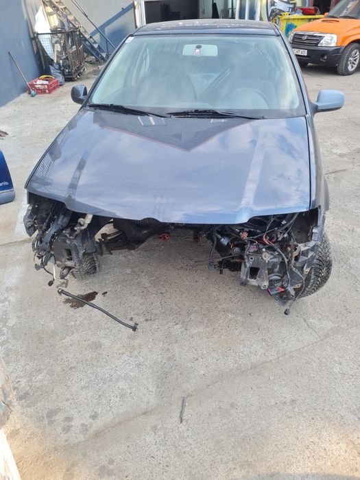 Dezmembrez Vw Polo an 2000 1.4 benzina