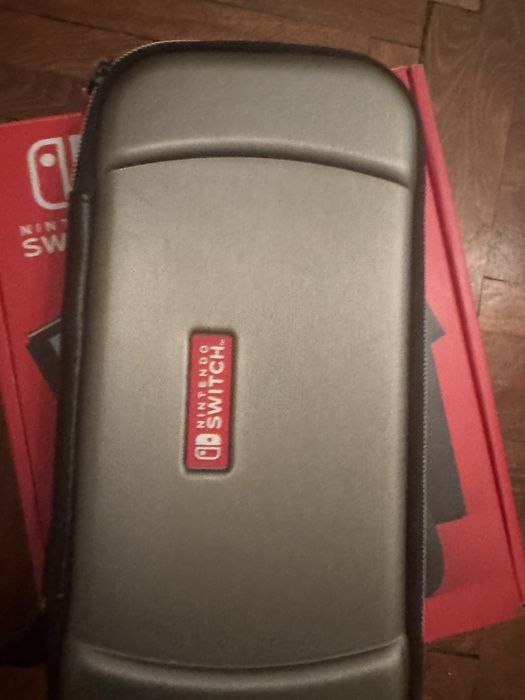 Switch Oled + игри + калъф