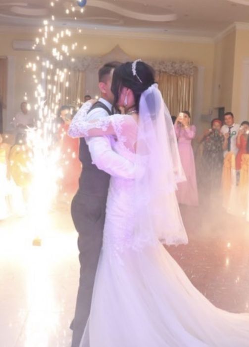 Платье свадебное