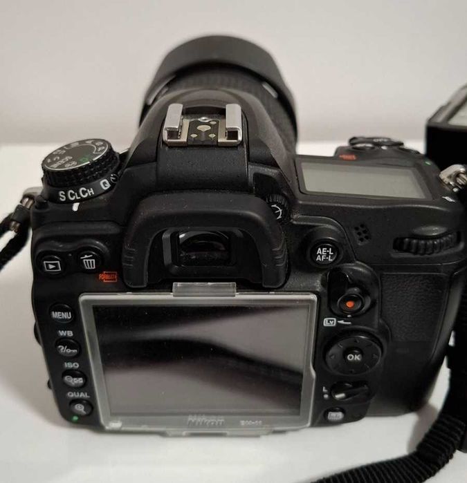 Nikon D 7000 + светкавица Nikon SB 700