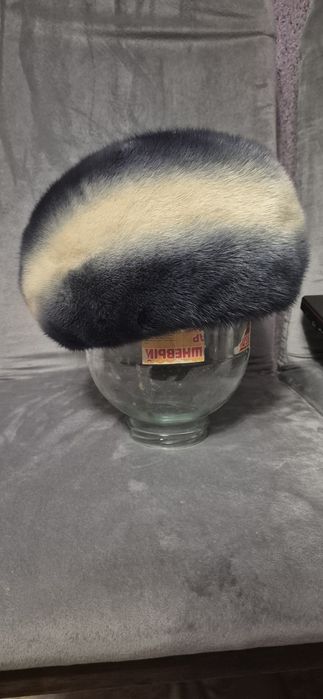 Продаю норковый берет