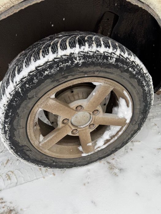 Продам диски с шипа на ниву.