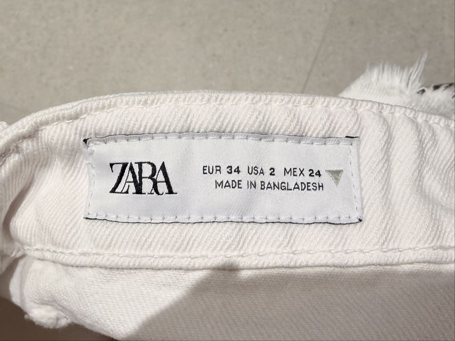 Бели дънкови панталонки ZARA