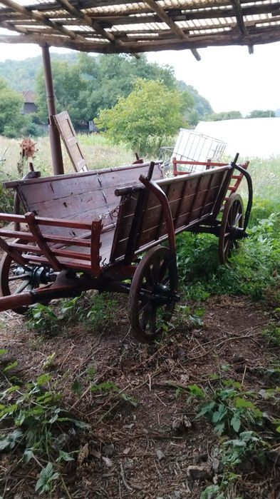 Car tradițional din lemn – stare foarte bună