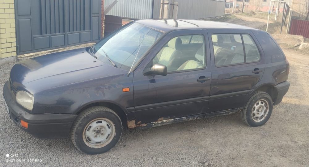 Volkswagen (GOLF)