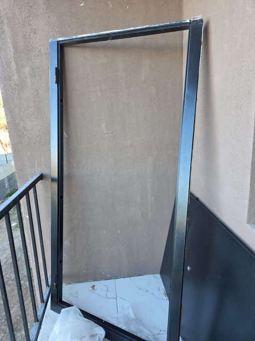 Продам дверь в отличном состоянии