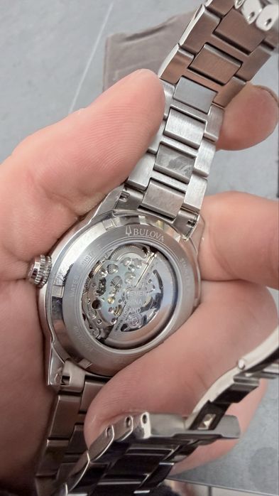 Продавам часовник  BULOVA