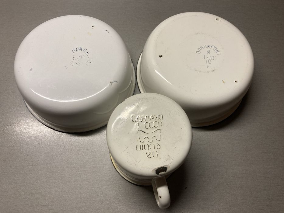 Емайлирани тавички, купички и канче