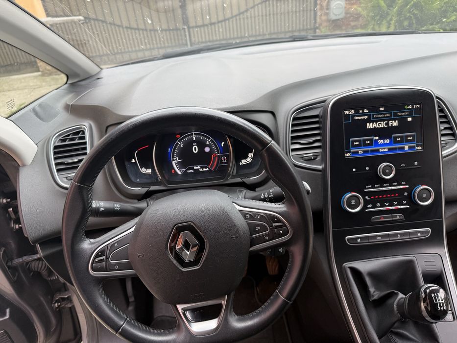 Renault Scenic 2018, 1.5 diesel, manual, 153.000 km