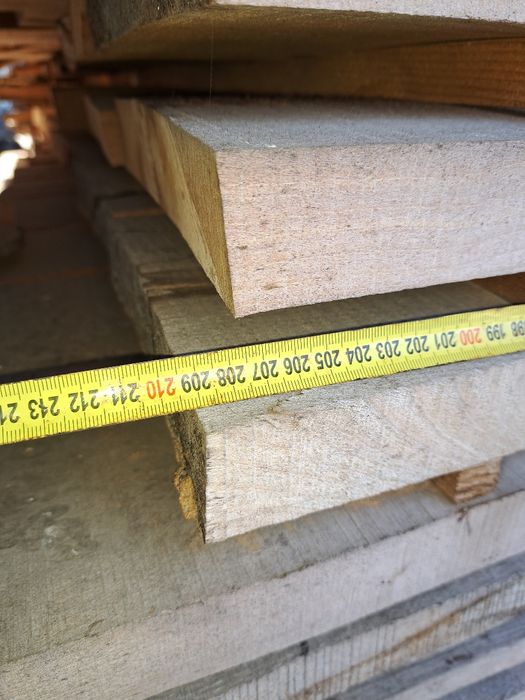 Dulapi și schîndura de gorun uscată