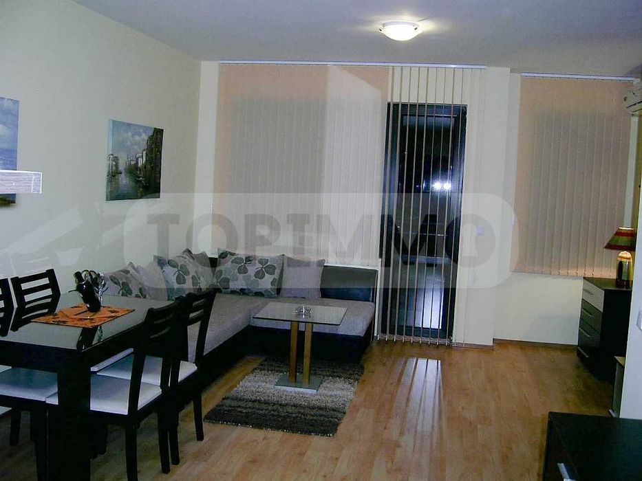 Дава се под наем Двустаен апартамент в Варна, Христо Ботев - 55 кв.м за 459 € - Снимка #1