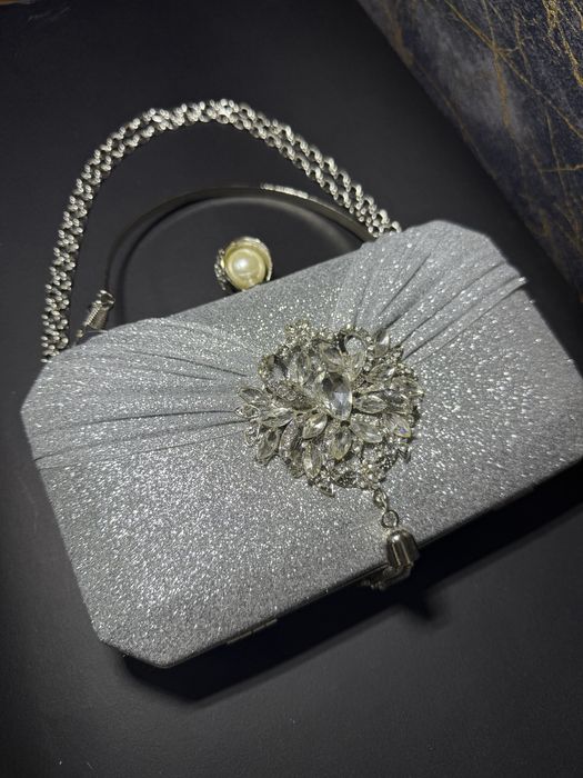 Plic elegant argintiu