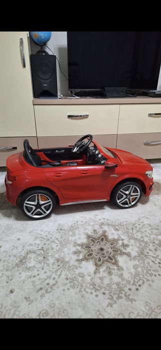 Vând mașinuță electrica copii