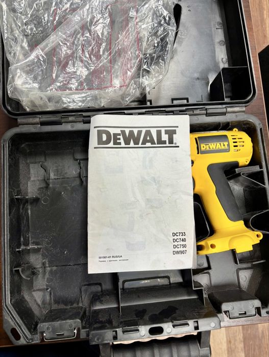 DeWALT дрель-шуруповерт оригинал