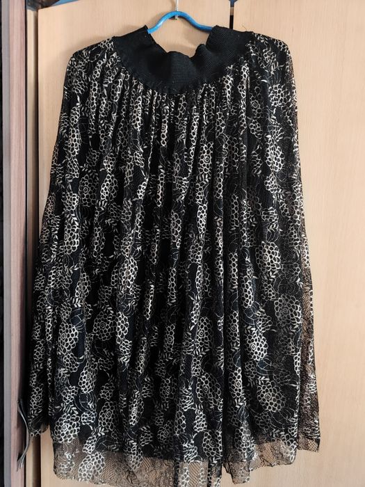 Продам вечернии платья и юбки