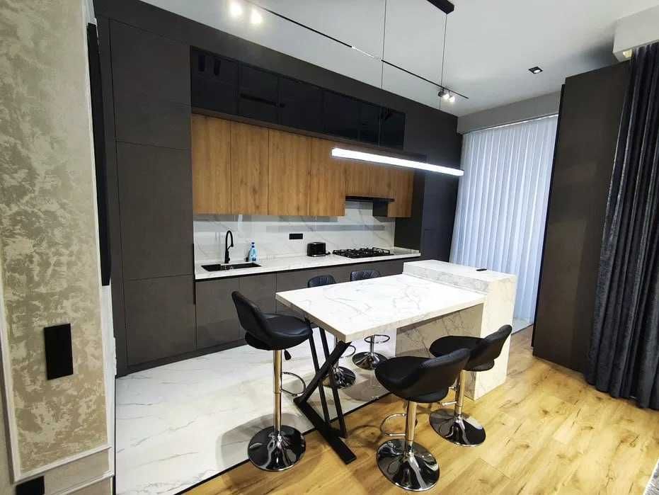 СДАЕТСЯ Квартира В Центре Города р-н Мирзо-Улугбекский ор-р БИЙ ID07