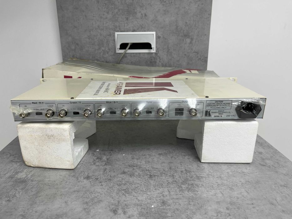 Kramer FC-4041C professional broadcast RGB/Component-to-Composite/S-Video encoder