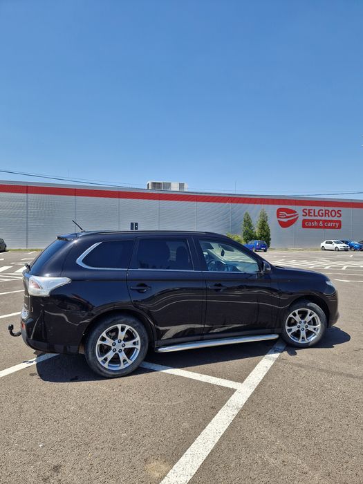 MITSUBISHI Outlander 2013 — imagine 2